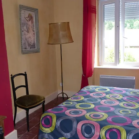 Semesterbostad Maison A Saint-nicolas Des Biefs *